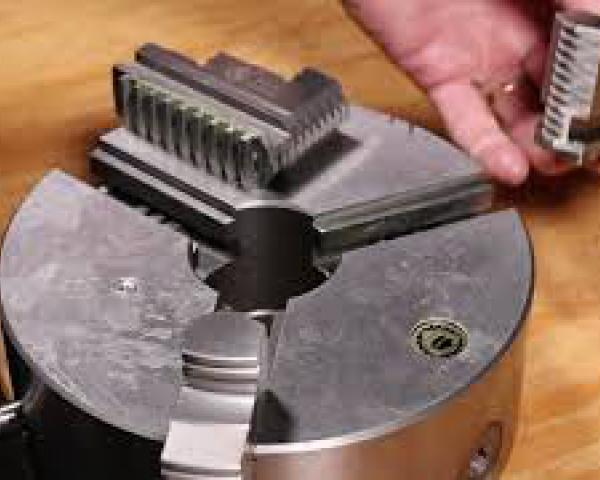 Remove jaws from 3-jaw chuck