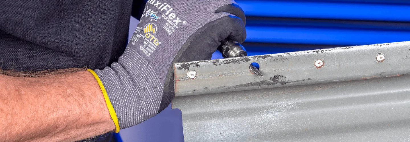 Plaatbewerking: van kleine tot grote gaten in metalen plaatmateriaal